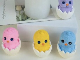 Molde silicona pollito saliendo